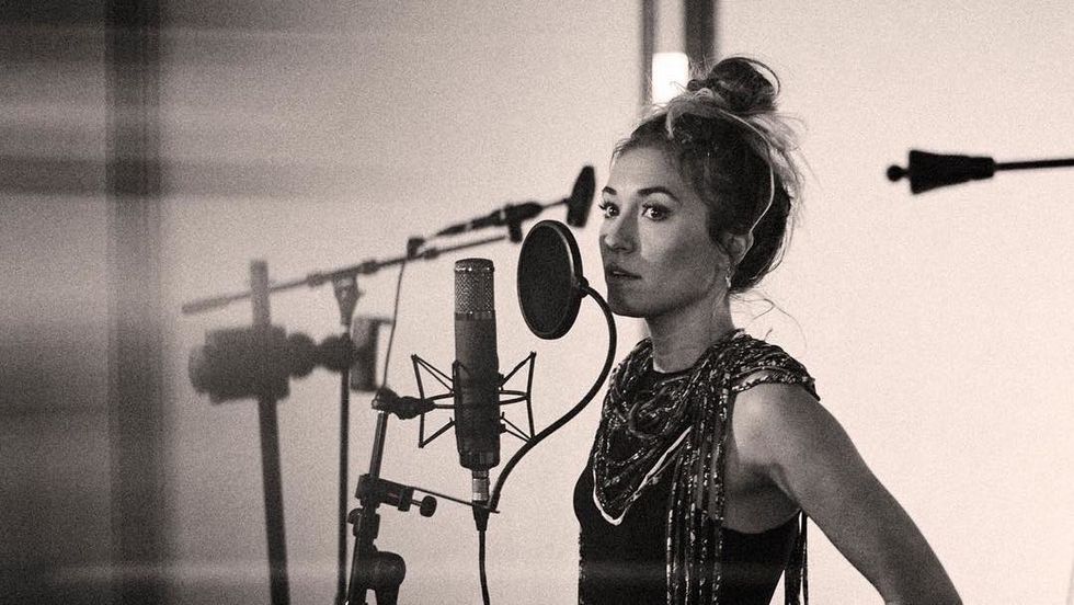 32 Lyrics From Lauren Daigle's 'Look Up Child' That Will Put You Squarely In Your Feels