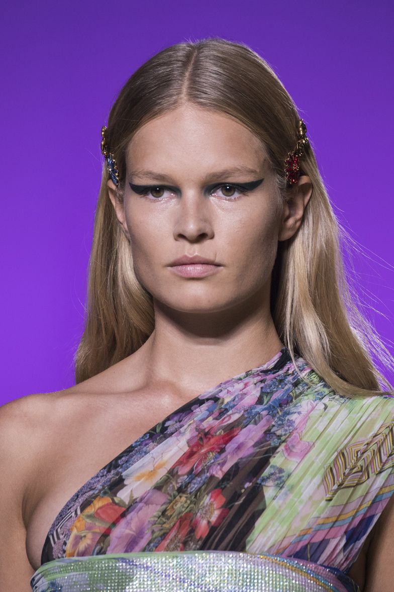 See Every Look From Versace's Spring 2019 Collection - Fashionista