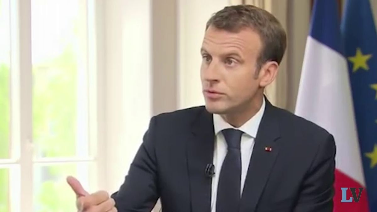 Macron vuole il 2,8% di deficit, più dell'Italia. Ora l'Europa si trova in fuorigioco