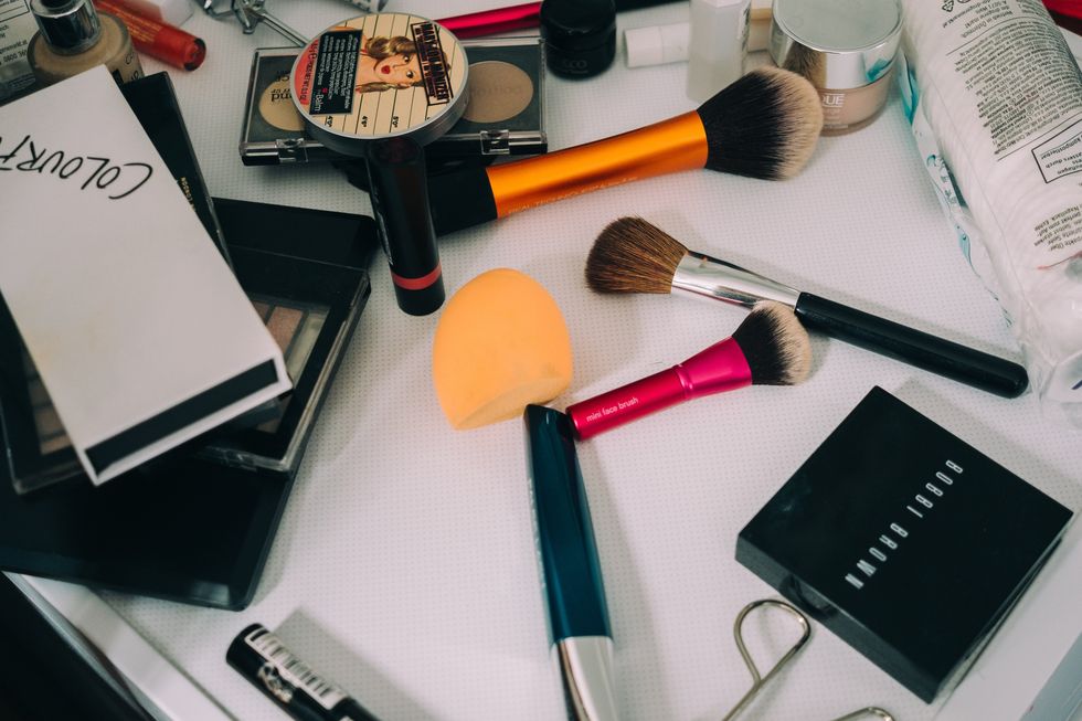 Getting Ready For The Day Is Hard Work, But These 6 Beauty Hacks Actually Work AND Make Mornings Easier