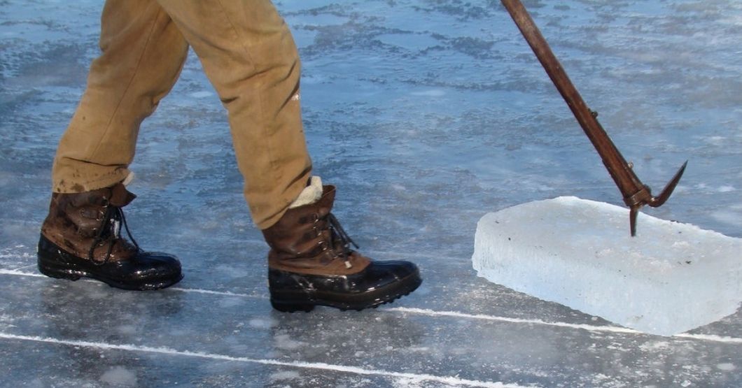 Flickr- Person in good snow boots