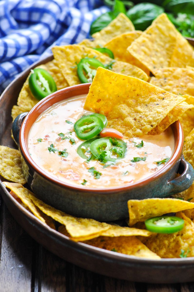 3-INGREDIENT SPICY JALAPEÑO QUESO DIP - My Recipe Magic