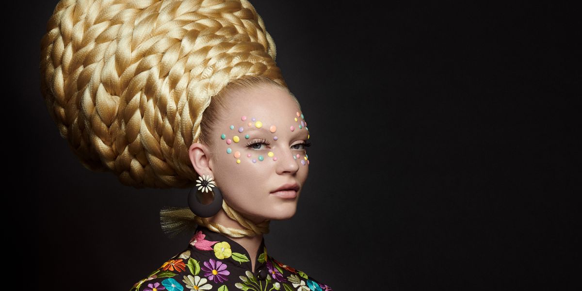 PAPER Beauty: Natural Blonde