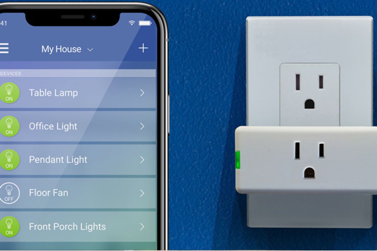 Leviton is Expanding Decora Smart Plug Line with New Mini Plug-in