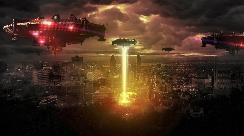 High tech spaceships hovering over NYC