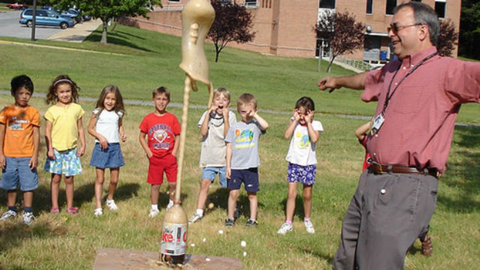 The Diet Coke And Mentos Experiment Big Think