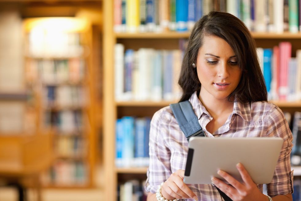 Why You Remember Less When You Read from a Screen