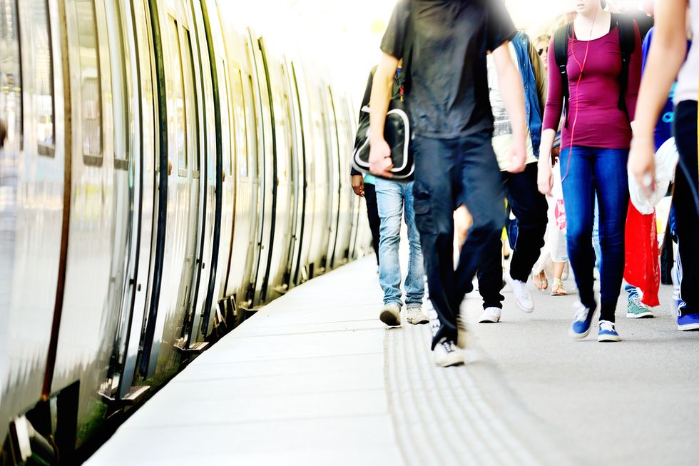 how-does-commuting-affect-your-happiness-it-s-the-how-and-the-how-long