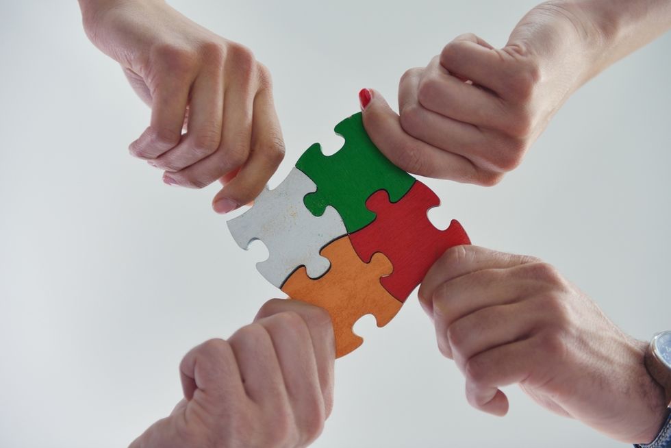 How to Be an Office Meteorologist and Keep Your Team Happy