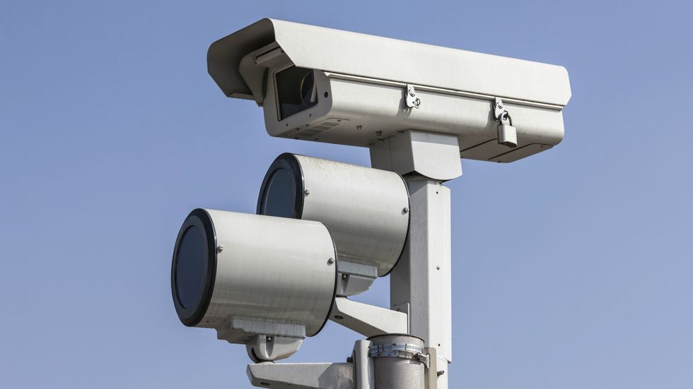 Study: Red Light Cameras Ineffective, Cause More Accidents