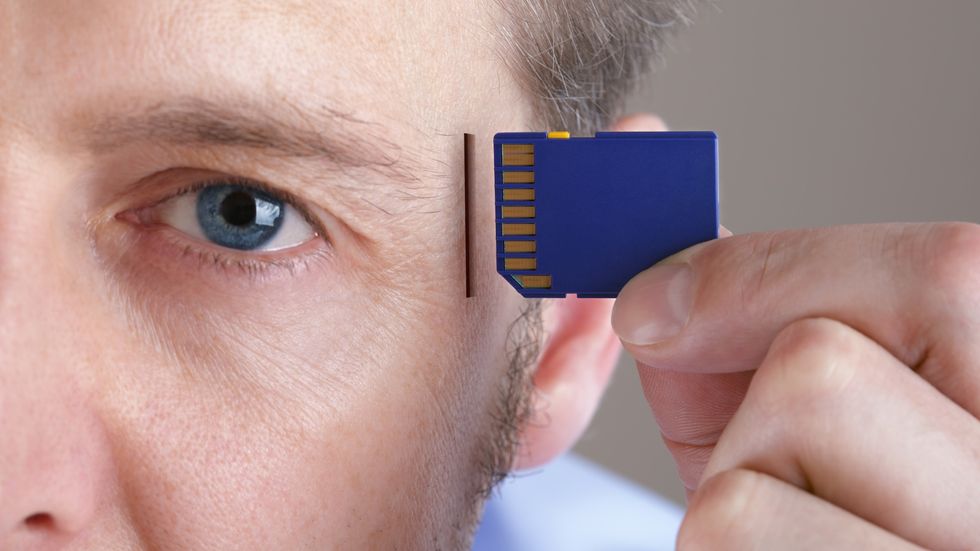 Lying on Social Media Creates False Memories