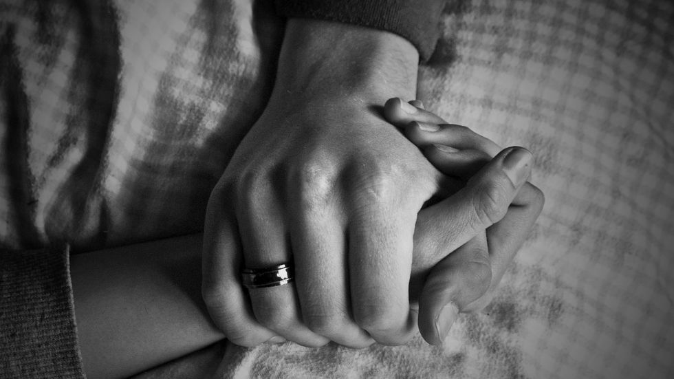 Some Women Experience More Pain When a Partner is Present for Procedures