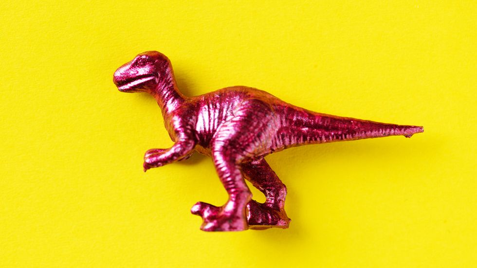 What makes a dinosaur a dinosaur?