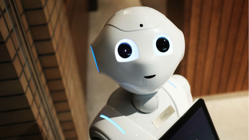 Artificial intelligence will both disrupt and benefit the workplace, Stanford scholar says