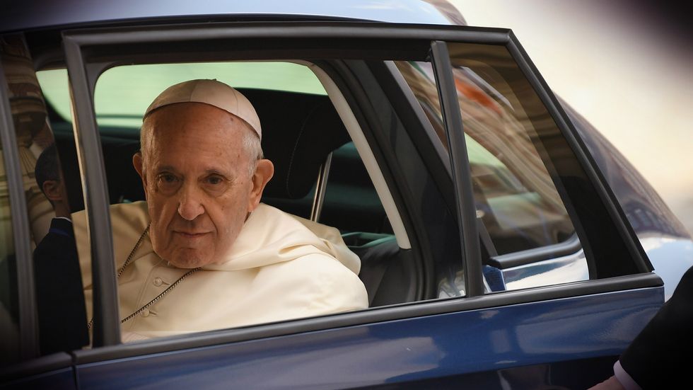 Pope Francis arrives to meet dignitaries at Dublin Castle on August 25, 2018. (Photo by Jeff J Mitchell/Getty Images)