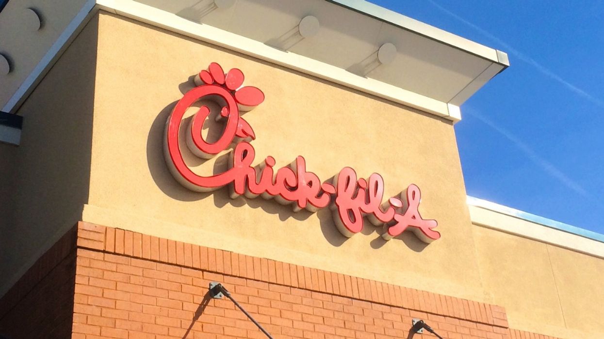 A Viral Tweet Comparing Chic-Fil-A Chickens And Cows To Societal Oppression Is Just Too True