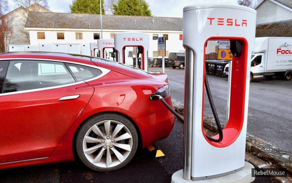 Tesla to end free and unlimited Supercharging today