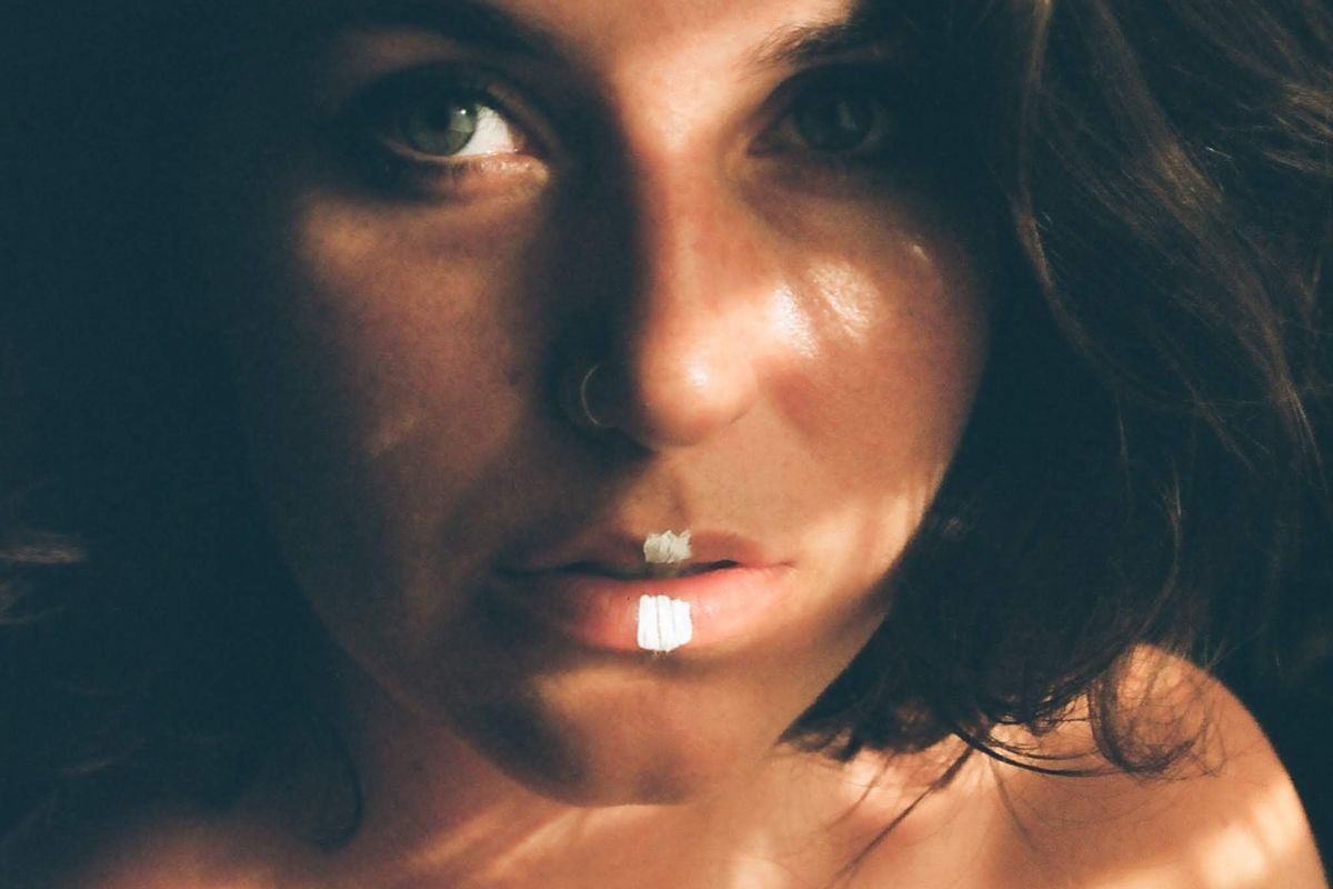 PREMIERE | 'Giants,' From Leah Capelle