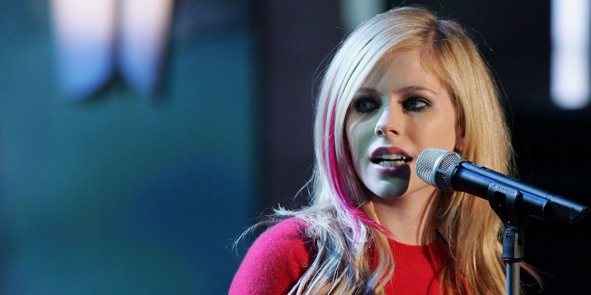 Avril Doesn't Think She Has 'Resting Bitch Voice'