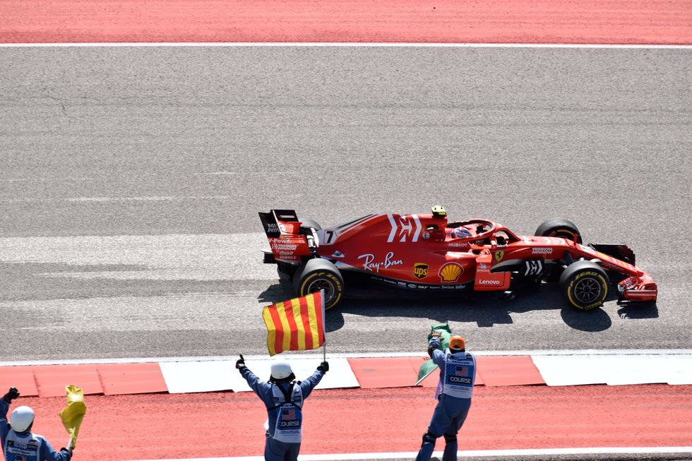 Kimi Raikkonen wins in Austin; delays Hamilton's title