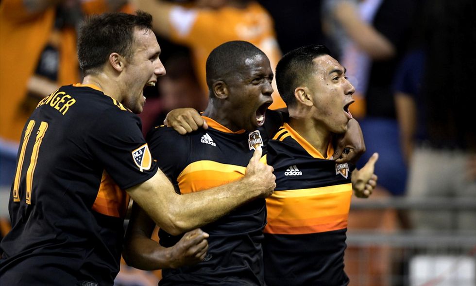Soccer Recap: Dynamo outmuscle Zlatan’s LA Galaxy, El Clasico ends in 2-2 draw