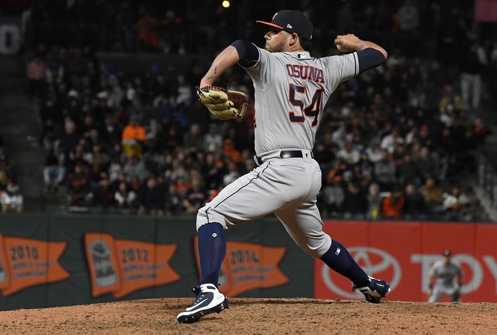 Astro pitcher Osuna’s charges dropped in Canada