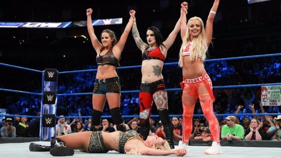 SmackDown Live closes Survivor Series weekend with exciting debuts