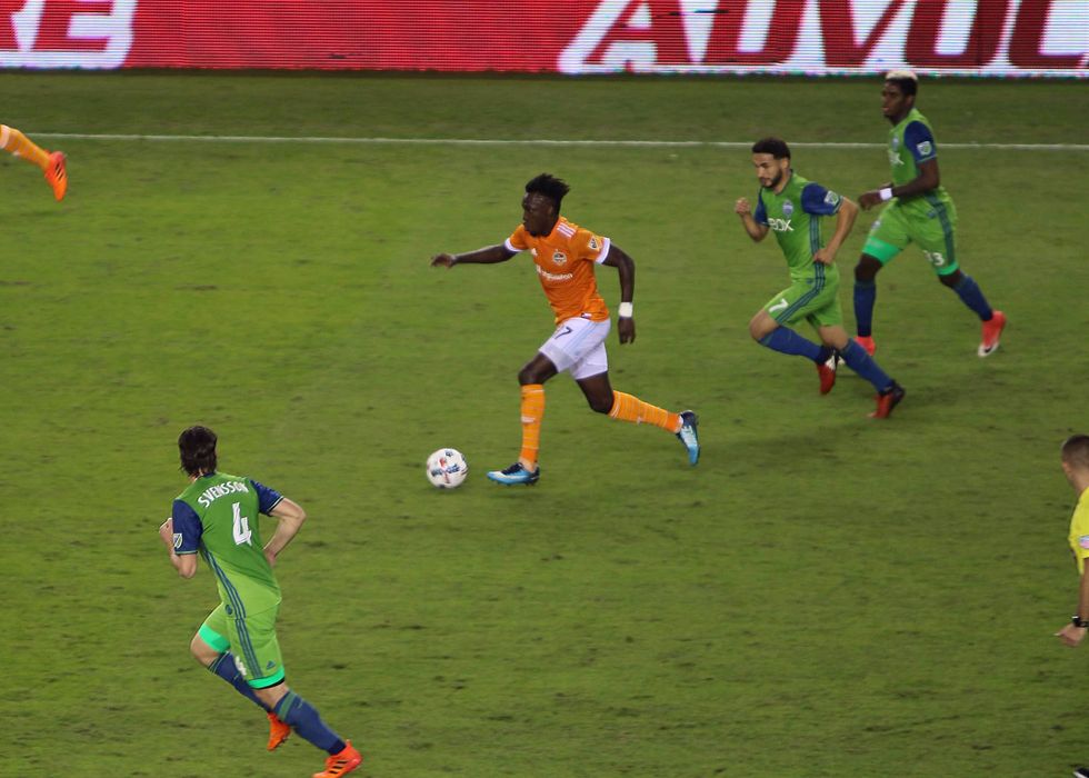 Weekly Soccer Recap: Stellar week in the Bundesliga; Dynamo fall to Sounders in Western Final