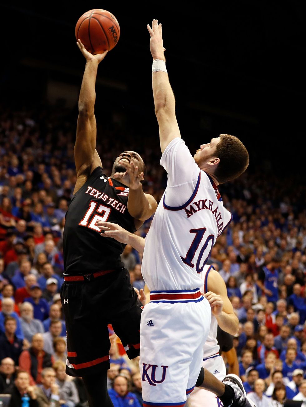 NCAA hoops: Texas Tech keeps rolling with monster week that includes a win over Kansas