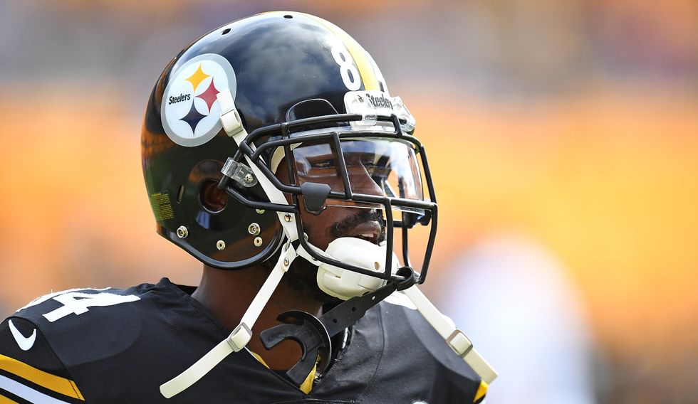 Problems in Pittsburgh? Steelers have issues on and off the field