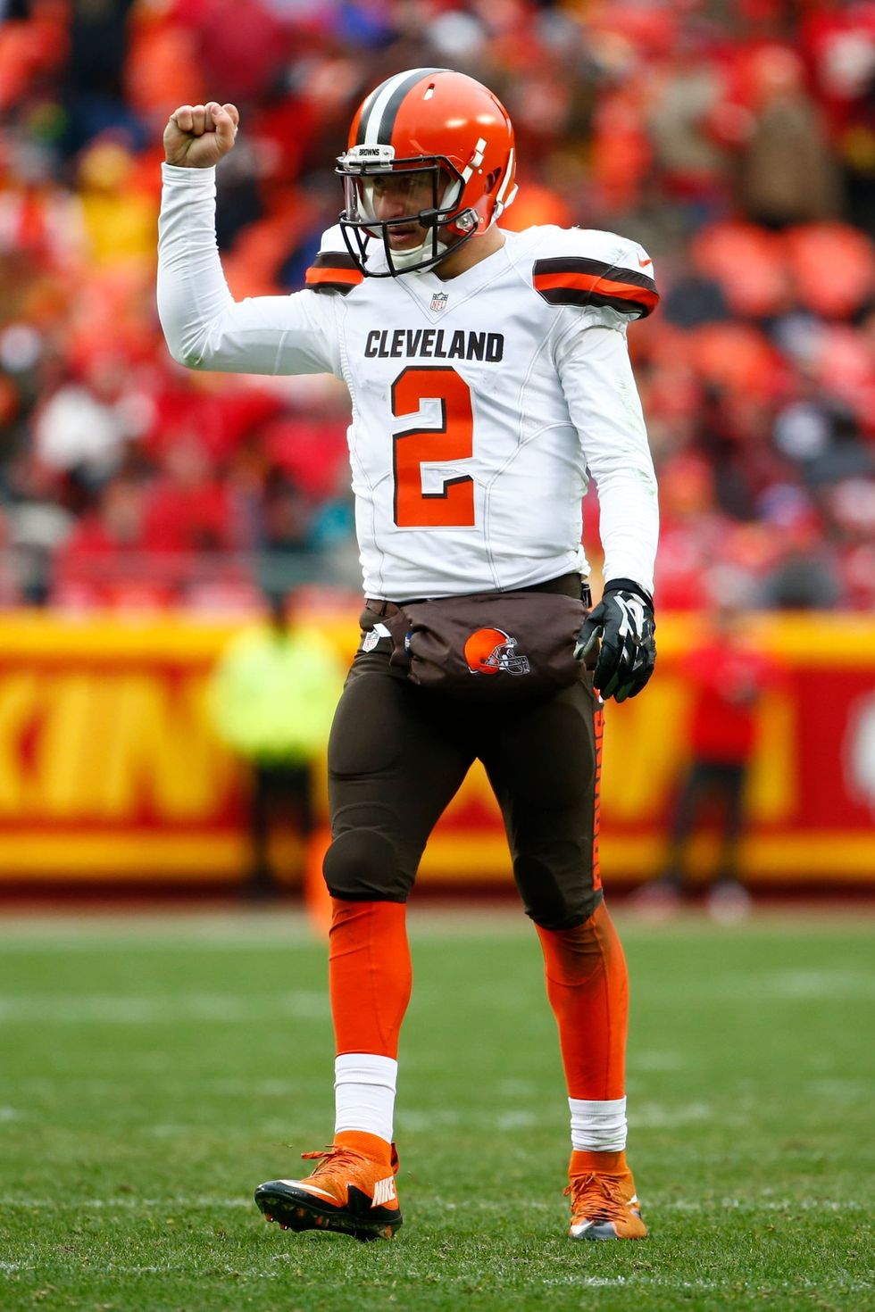 Canadian League clears Johnny Manziel to sign a contract to play football again