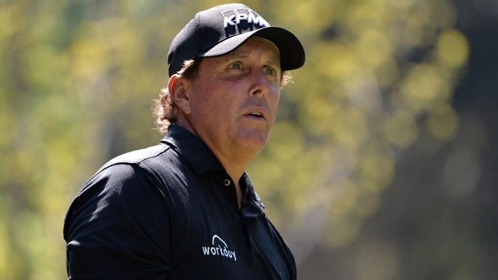 A weekly look at all things Houston sports from the Harris County-Houston Sports Authority: Mickelson adds star power to Open