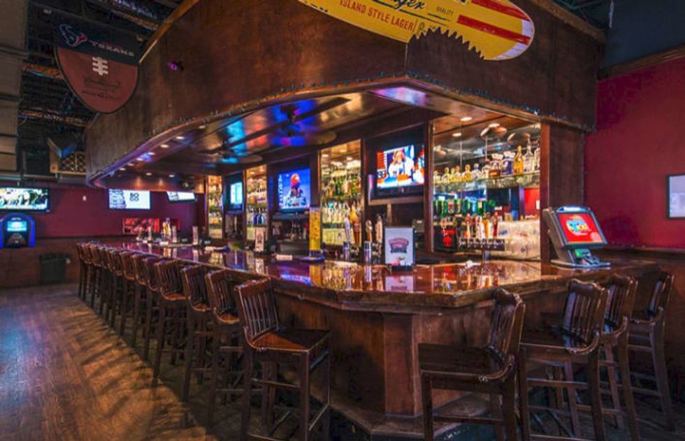 Fred Faour: The top 10 coolest sports bars to watch Rockets-Warriors, plus the best spots in East Downtown