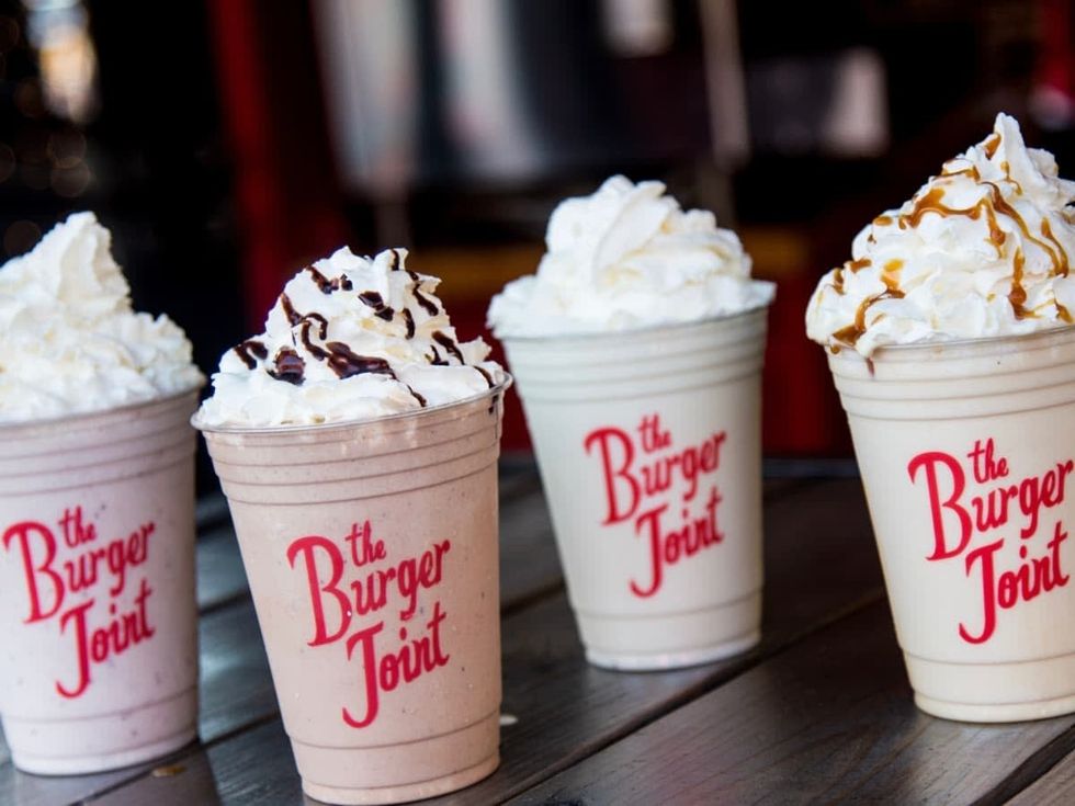 Houston burger joint offers free milkshake for every Astros playoff home run