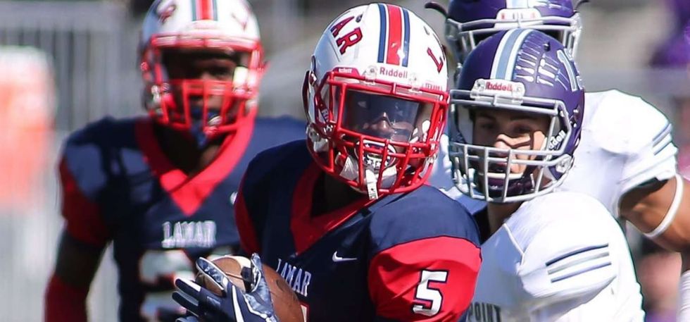 Former Lamar Texans star to switch to WR for Longhorns