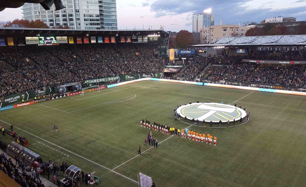 Dynamo silence soccer-rabid Portland, advance to Western Conference finals