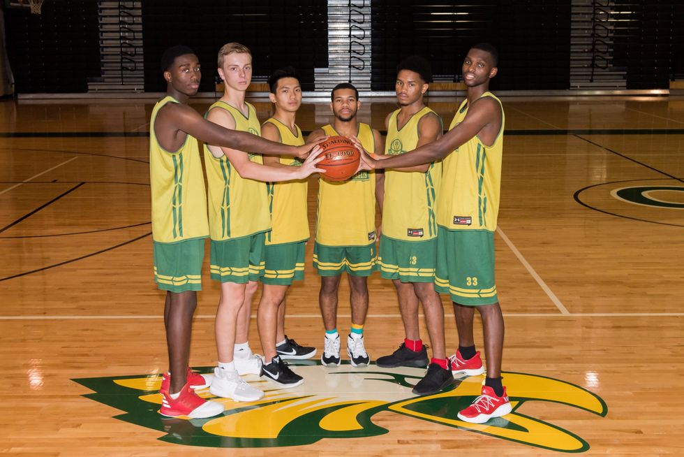 Cy Falls’ hoops geared up for another state title run
