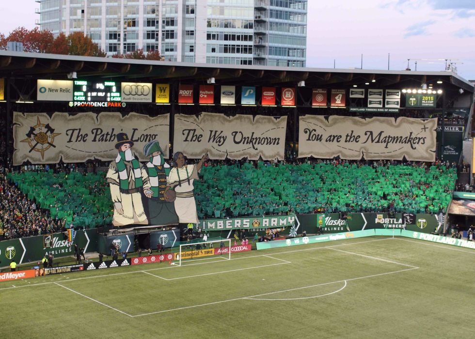 Soccer weekly recap: MLS playoffs down to 4 including Dynamo; Tottenham and Man City stock rises in UCL
