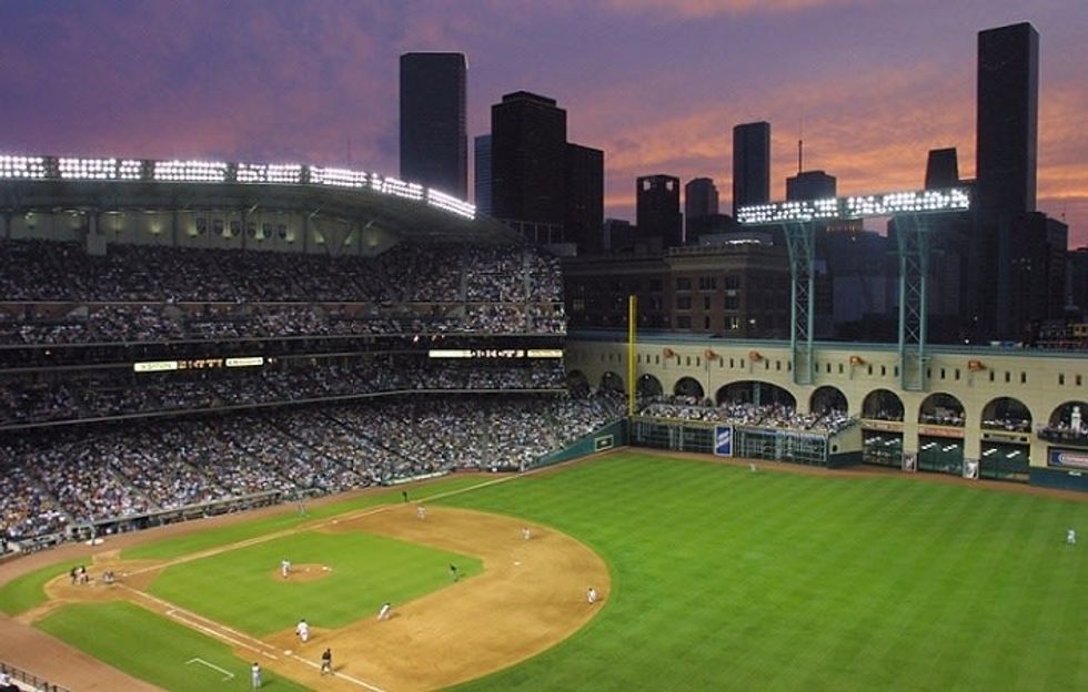 When it comes to baseball, sweaty balls make for long balls