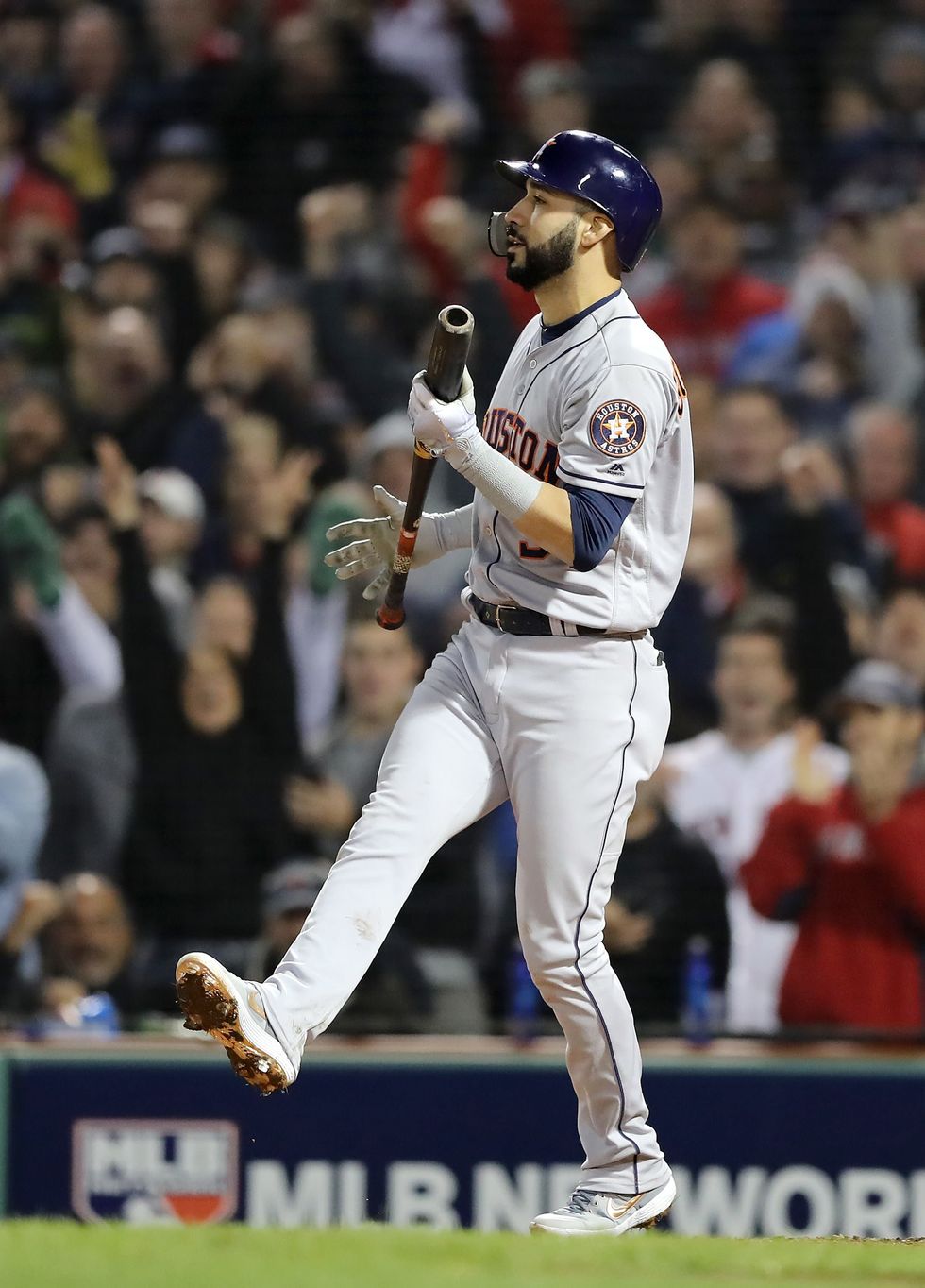 Offenses trade blows early, but Red Sox win 7-5 over Astros to tie up ALCS at 1-1