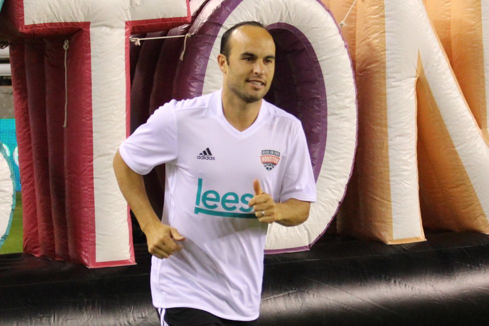 Weekly Soccer Recap: Landon Donovan is soccer’s Brett Favre, Man City finally loses