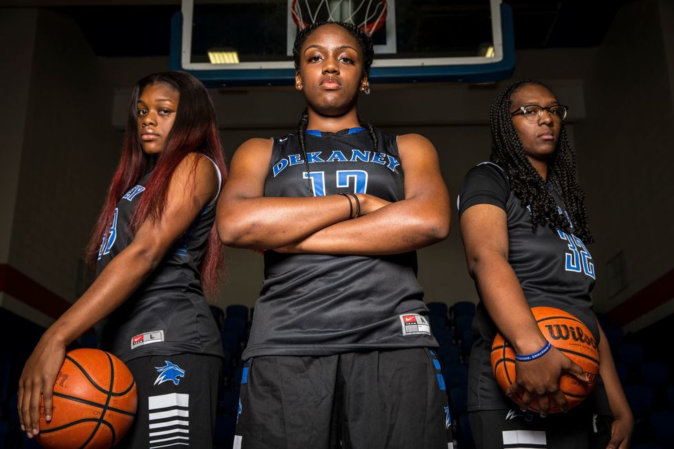 Houston girls’ hoops prepping for playoffs; Top 10 rankings