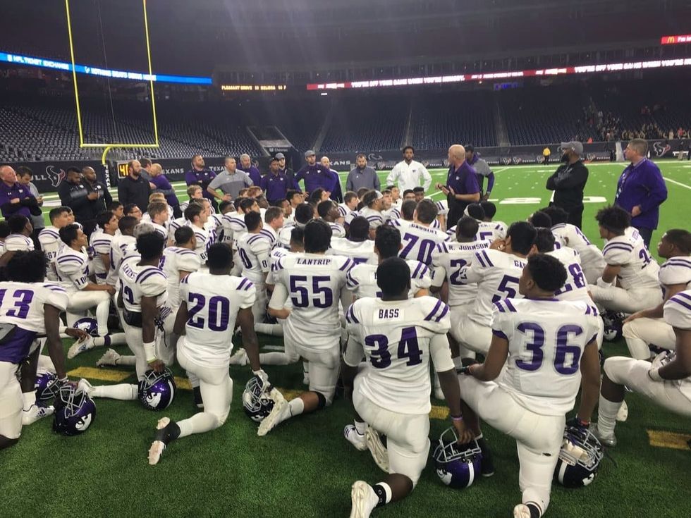 Angleton punches ticket to state final four