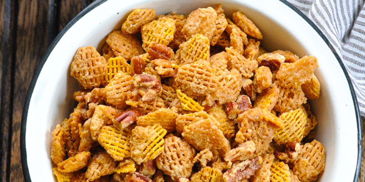 "Crack Snack" 4Ingredient Snack Mix My Recipe Magic