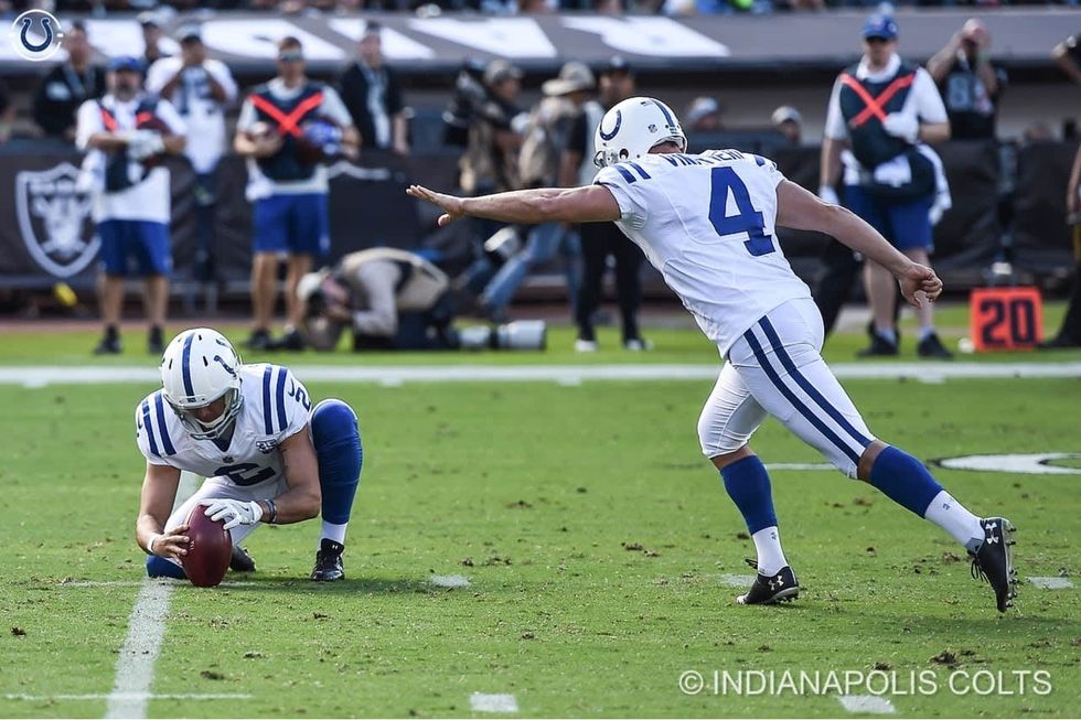 NFL Week 8 observations: chicken man, bar tabs and more