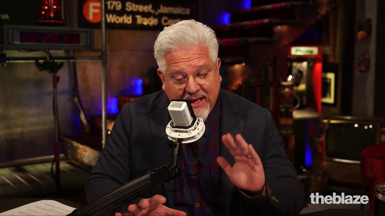 Portland mayor allows hostile Antifa mob to threaten city's residents