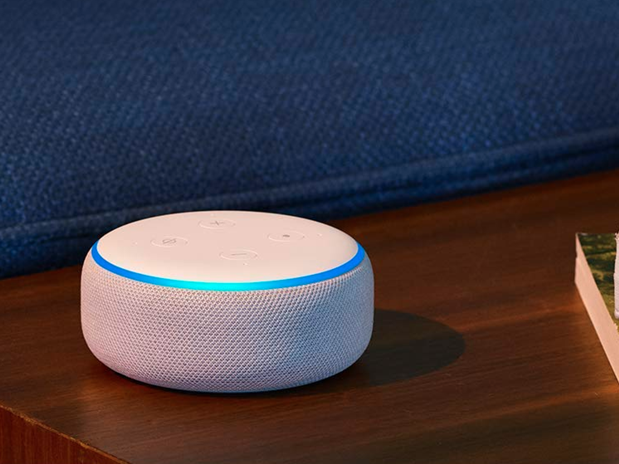 Echo マーク3 Amazon Echo Dot (3rd Gen) with clock Smart Speaker Review