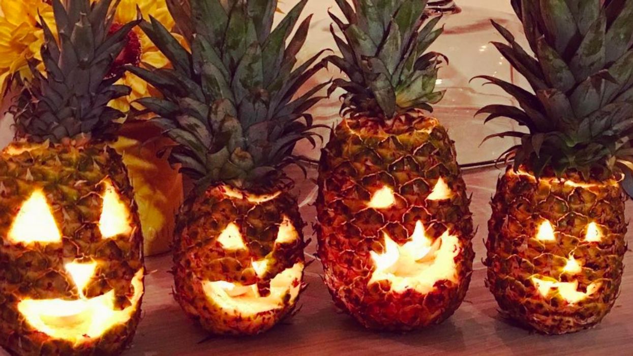 These Pineapple Jack-O'-Lanterns Are Way Creepier Than They Should Be š±