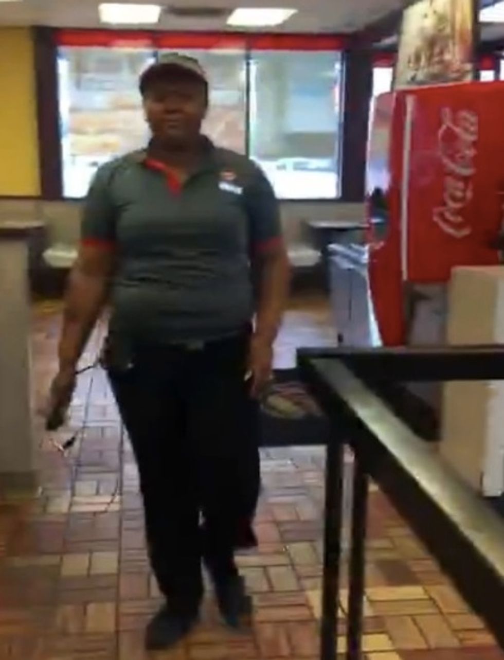 Burger King Employee Absolutely Loses It After She Doesn't Want ...