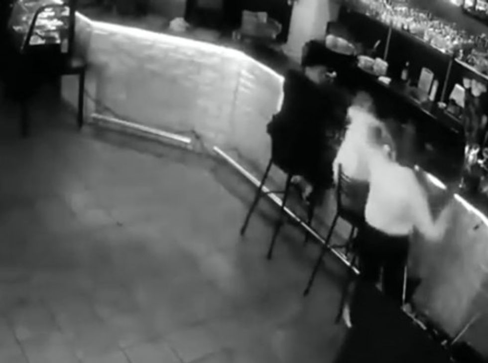 Guy at Barstool Caught on Video Groping Waitress. But She Teaches Him ...